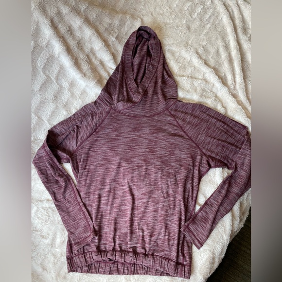 lululemon athletica Tops - LULULEMON Athletica Healthy Heart Pullover Hoodie